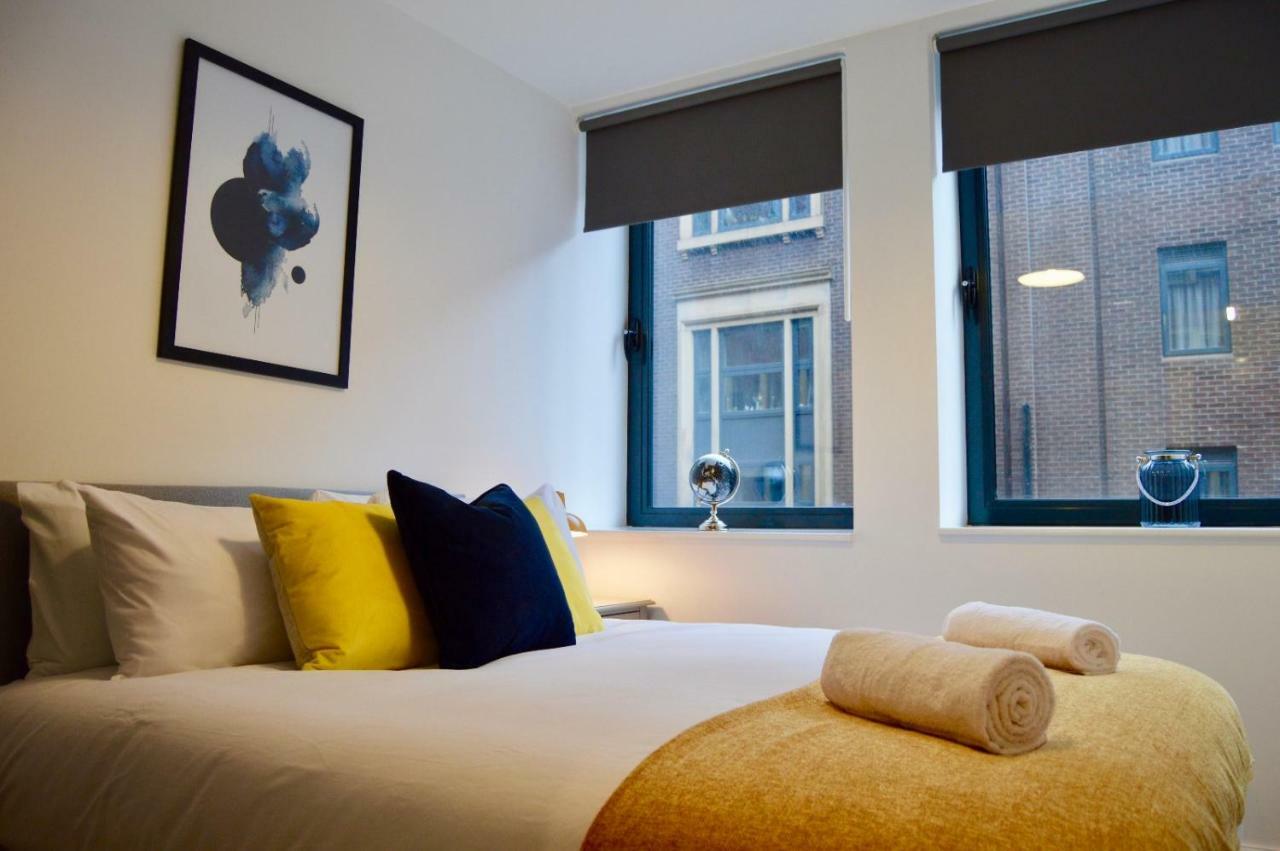 Qh31 - City Centre Location With 2 Double Bedrooms Sleeping Up To 4 People - Spacious Work Or Leisure Apartment 셰필드 외부 사진